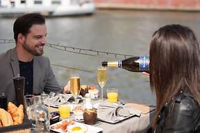 Hotel Restaurant Brasserie Ahoi, Kortrijk