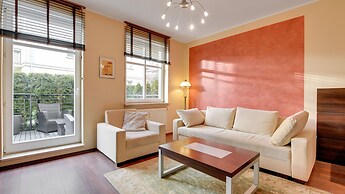 Dom & House - Apartments Parkur