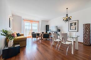 Dom & House - Apartments Parkur