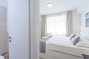 Sunset Split Rooms