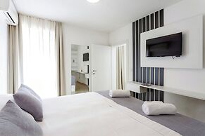 Sunset Split Rooms