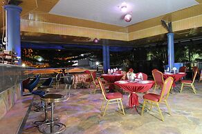 Mount Pleasant Inns & Apartment