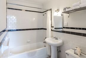 The Monte Vista Hotel