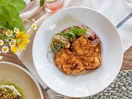 The Monte Vista Hotel