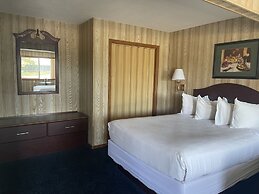 Saddle & Surrey Motel