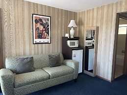 Saddle & Surrey Motel