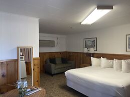 Saddle & Surrey Motel