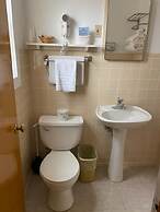 Saddle & Surrey Motel