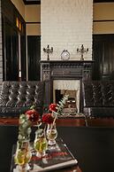 Royal Street Inn and R Bar