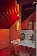 Royal Street Inn and R Bar