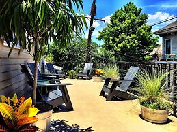 Royal Street Inn and R Bar