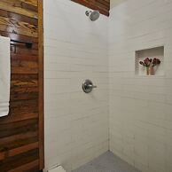 Royal Street Inn and R Bar