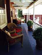 Gunn House Hotel