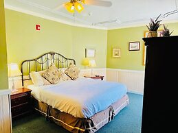 Gunn House Hotel