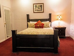 Gunn House Hotel