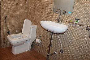Pacific Inn Huda City Centre Sec 41