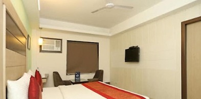 Pacific Inn Huda City Centre Sec 41