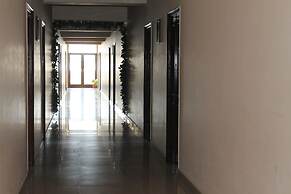 Hotel Maiden Residency