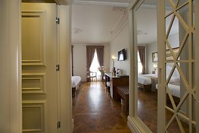 Taxim Lounge Hotel - Special Class
