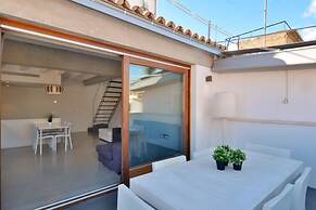 Lonja Suites Apartments