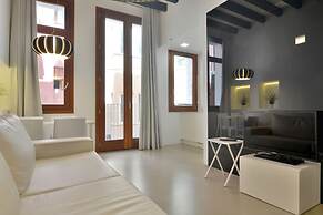 Lonja Suites Apartments