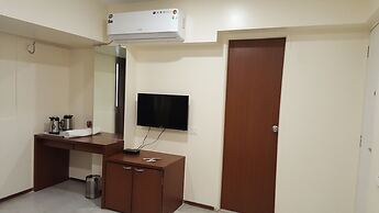 Hotel Executive Residency