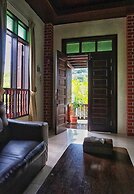 Jasmine Villa Tropical Garden