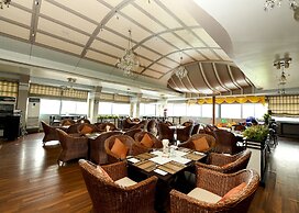 Hotel Queen Mandalay