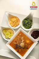 Hotel Queen Mandalay