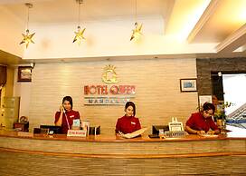 Hotel Queen Mandalay