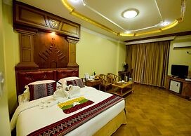 Hotel Queen Mandalay