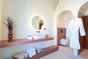 Luna Santorini Suites