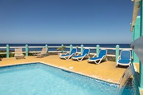 Seagrape Plantation Resort