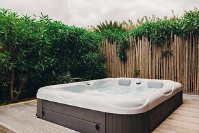 Santa Barbara Eco Beach Resort