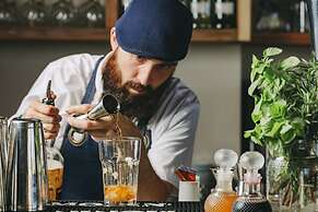 Santa Barbara Eco Beach Resort