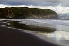 Santa Barbara Eco Beach Resort