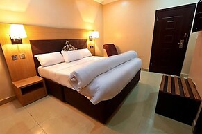 GolfView Suites & Conference Center