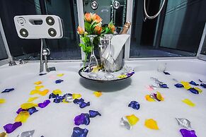 GolfView Suites & Conference Center