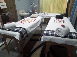 GolfView Suites & Conference Center