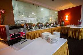 GolfView Suites & Conference Center