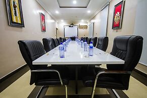 GolfView Suites & Conference Center