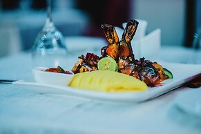 GolfView Suites & Conference Center