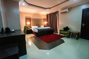 GolfView Suites & Conference Center