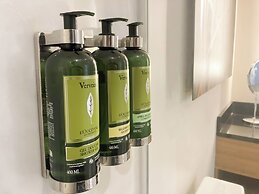 Executive Hotel Le Soleil New York