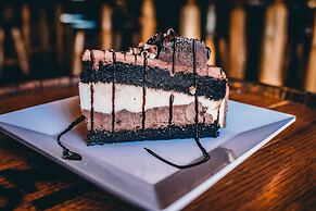 Edge-O-Dells Resort - 21 and Older