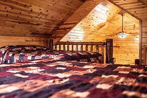 Edge-O-Dells Resort - 21 and Older