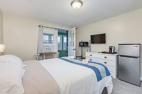 Lake Shore Farm Inn