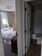 Lake Shore Farm Inn