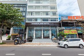 Nha Trang Wonderland Hotel