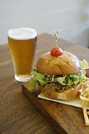 Grand Hotel Rockdale